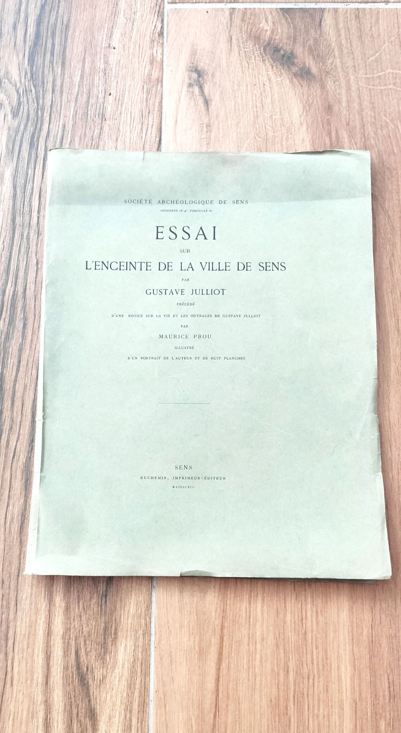 Essai sur l'enceinte de la ville de Sens 